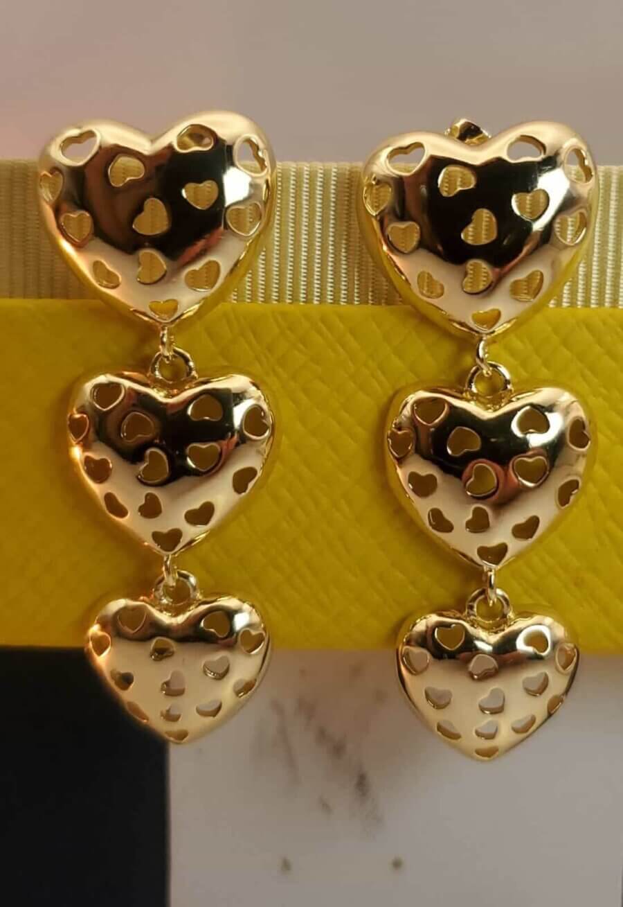 Aretes tres de corazones