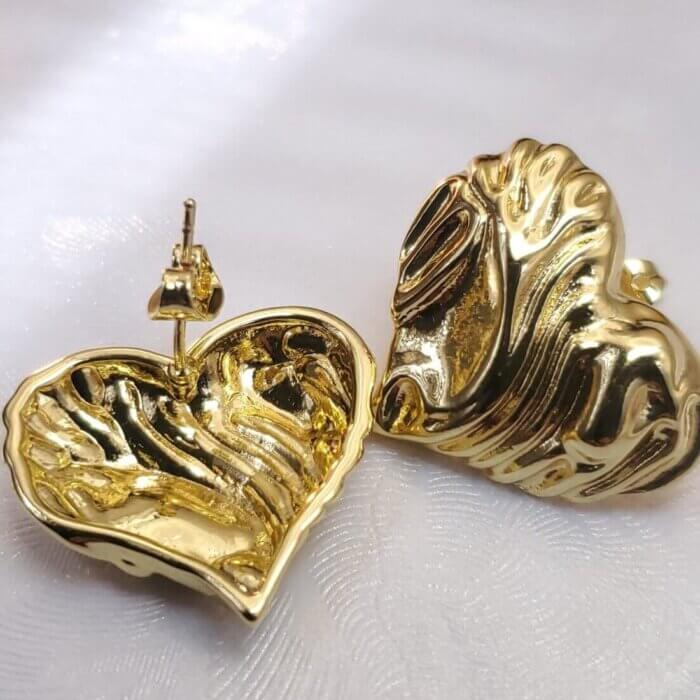 Aretes Corazón delator