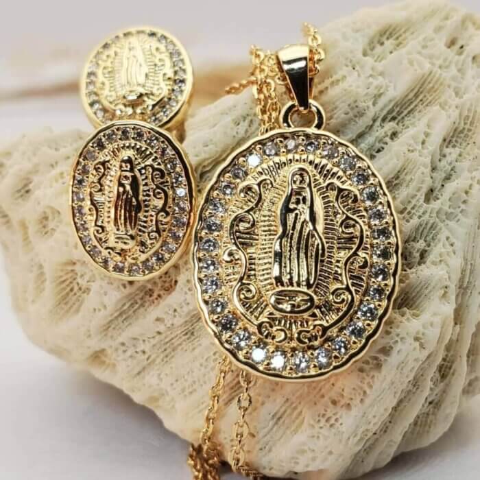 Set collar y aretes Virgencita de Guadalupe