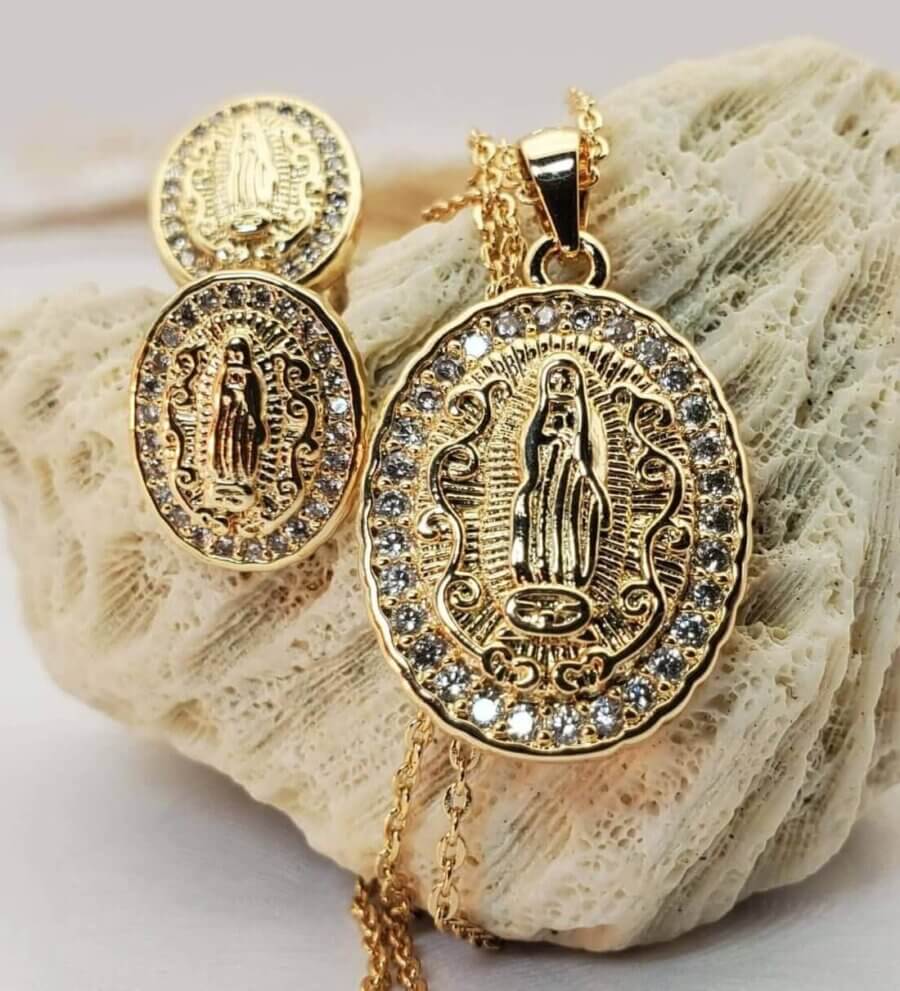 Set collar y aretes Virgencita de Guadalupe